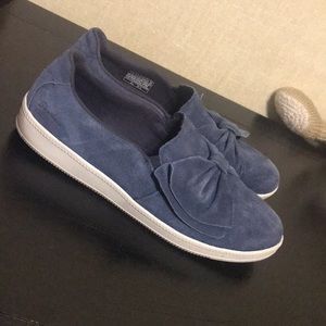 Sketchers slip on loafers suede 7.5 navy shoes